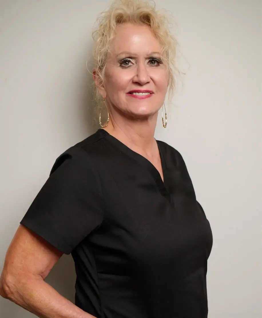 Portrait image of Therese